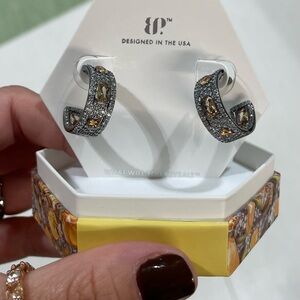 Bomb party November earrings